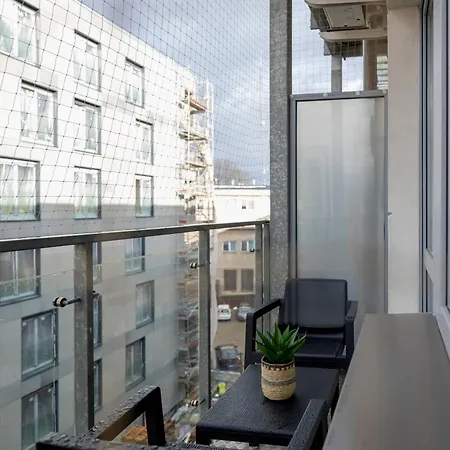 Turquoise Studio With Balcony & Air Conditioning Krakow By Noclegi Renters Exterior photo